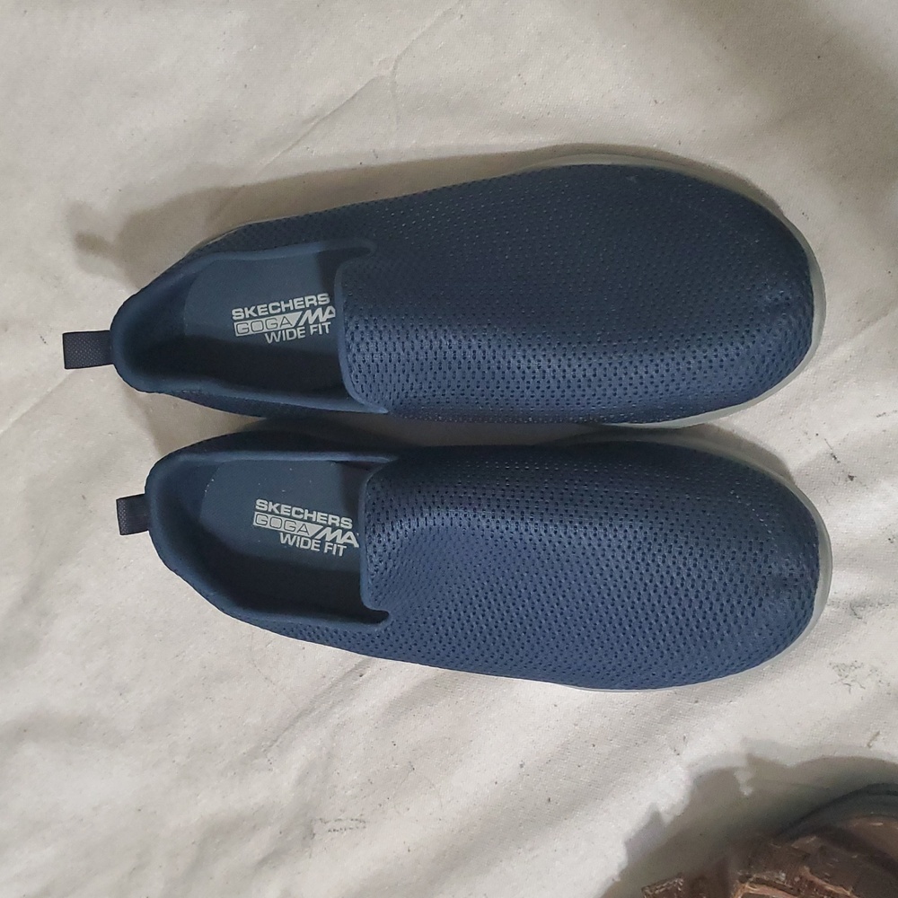 Skechers Men's Dark Blue Go Walk Slip-On Sneaker Size 10.5